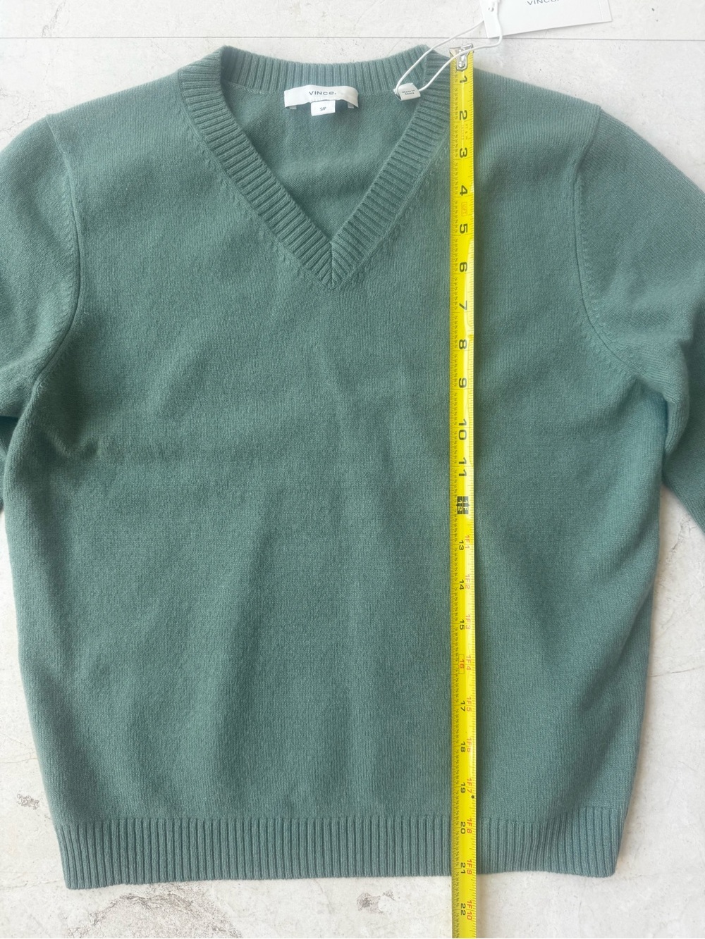 Vince Wool and Cashmere Blend V-Neck 3/4 Sleeves Sweater  Green size S - Picture 9 of 11